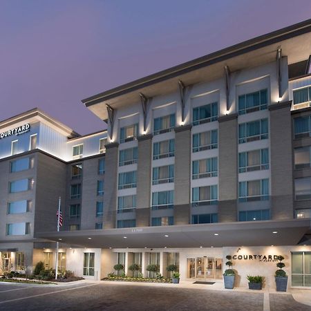 Courtyard By Marriott Atlanta Alpharetta/Avalon Area Hotel Buitenkant foto