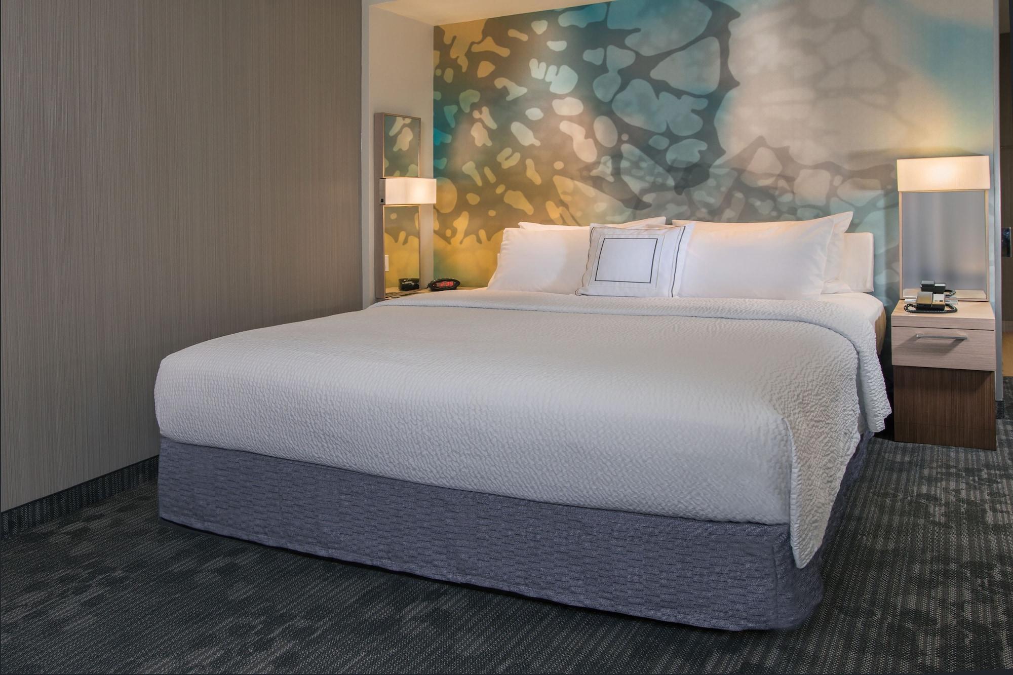 Courtyard By Marriott Atlanta Alpharetta/Avalon Area Hotel Buitenkant foto