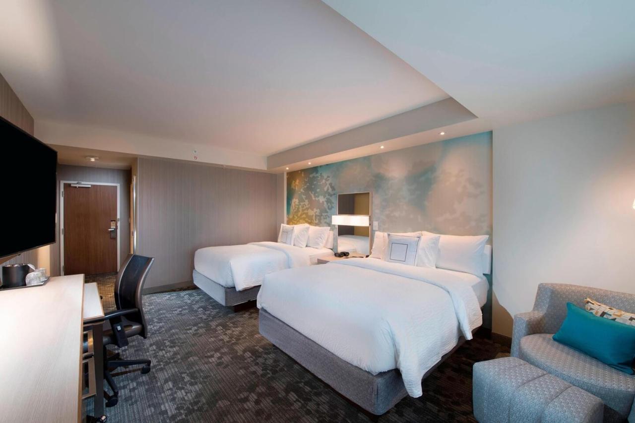 Courtyard By Marriott Atlanta Alpharetta/Avalon Area Hotel Buitenkant foto